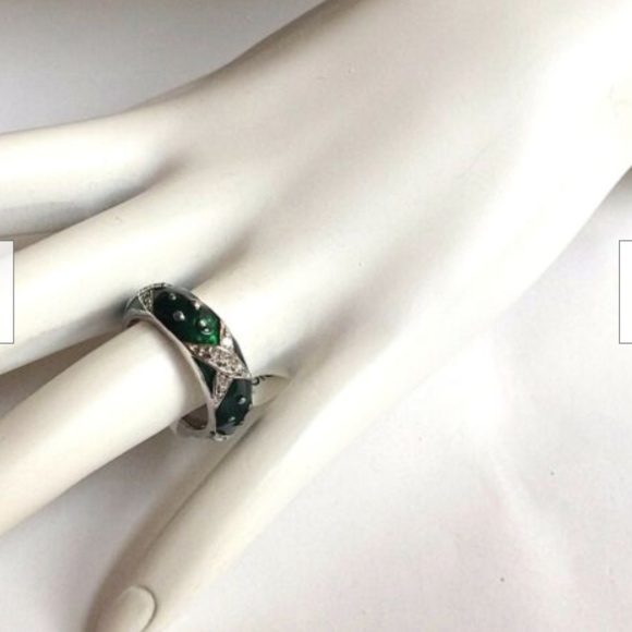 Silver Green Enamel Cubic Zirconia Ring Size 8 9 Band Rhodium Plated Stackable - Picture 8 of 8